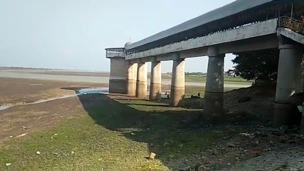 ಕೈಕೊಟ್ಟ ಪೂರ್ವ ಮುಂಗಾರು, ಯಾತಕ್ಕೆ ಮಳೆ ಹೋದವೋ ಶಿವ ಶಿವಾ... ಕೈಕೊಟ್ಟ ಪೂರ್ವ ಮುಂಗಾರು, ಯಾತಕ್ಕೆ ಮಳೆ ಹೋದವೋ ಶಿವ ಶಿವಾ...