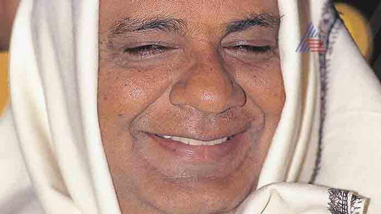 ಗೌಡರ ಆಟ ಬಲ್ಲವರಾರು?: ಮಗನೊಂದಿಗೆ ಮಾತುಕತೆ ಜೋರು!