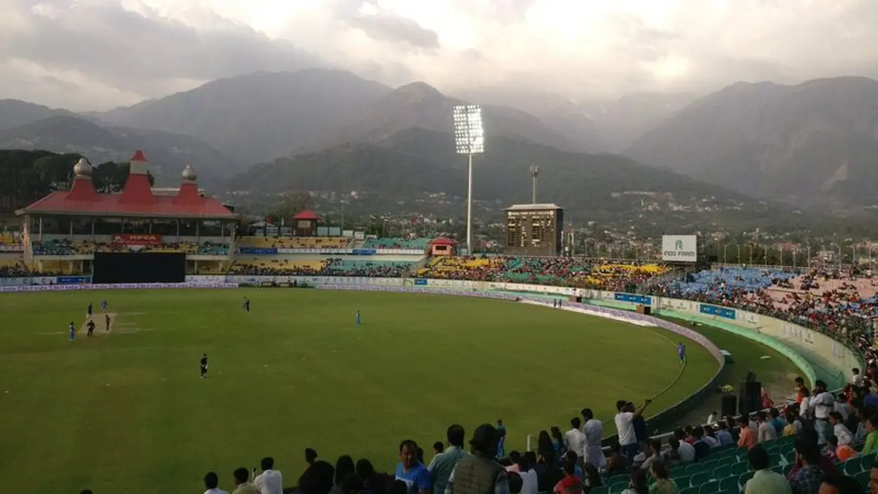 నేడే భారత్ సౌతాఫ్రికా ఫస్ట్ టీ20 మ్యాచ్... వరుణుడు కరుణిస్తేనే నేడే భారత్ సౌతాఫ్రికా ఫస్ట్ టీ20 మ్యాచ్... వరుణుడు కరుణిస్తేనే