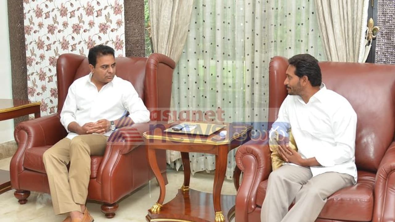 జగన్‌, కేటీఆర్ భేటీపై దేవినేని ఉమ: టార్గెట్ టీఆర్ఎస్ ఎంపీ కవిత