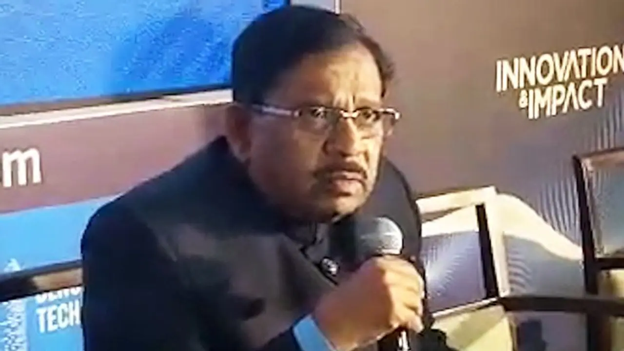 ಉಪ ಮುಖ್ಯಮಂತ್ರಿ ಪರಮೇಶ್ವರ್ ಅಸಮಾಧಾನ : ಮೈತ್ರಿ ಸಭೆಗೂ ಗೈರು ಉಪ ಮುಖ್ಯಮಂತ್ರಿ ಪರಮೇಶ್ವರ್ ಅಸಮಾಧಾನ : ಮೈತ್ರಿ ಸಭೆಗೂ ಗೈರು