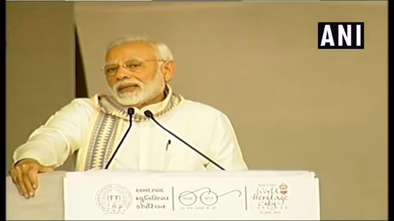 Modi in Gujarat: PM inaugurates global trade show at Vibrant Gujarat Summit, public hospital