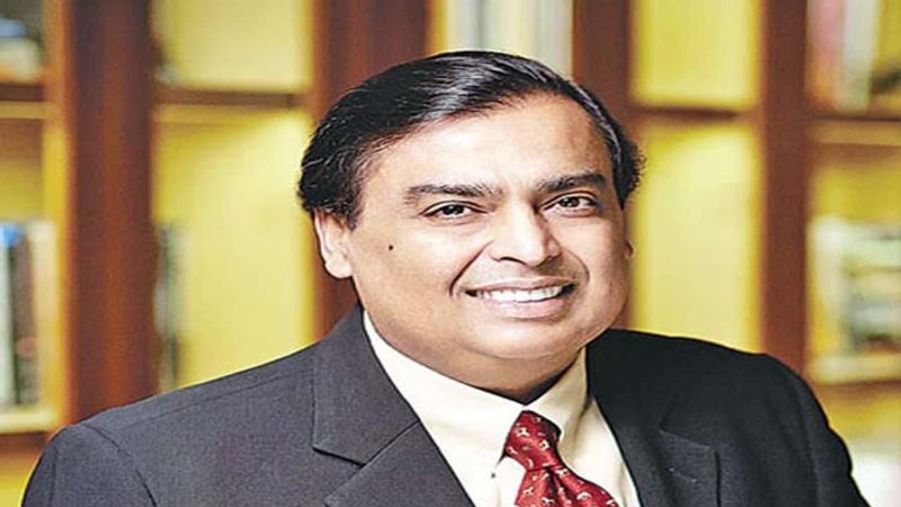 కార్పోరేట్ రారాజు రిలయన్స్... రూ.10 వేల కోట్ల లాభంతో కొత్త చరిత్ర కార్పోరేట్ రారాజు రిలయన్స్... రూ.10 వేల కోట్ల లాభంతో కొత్త చరిత్ర