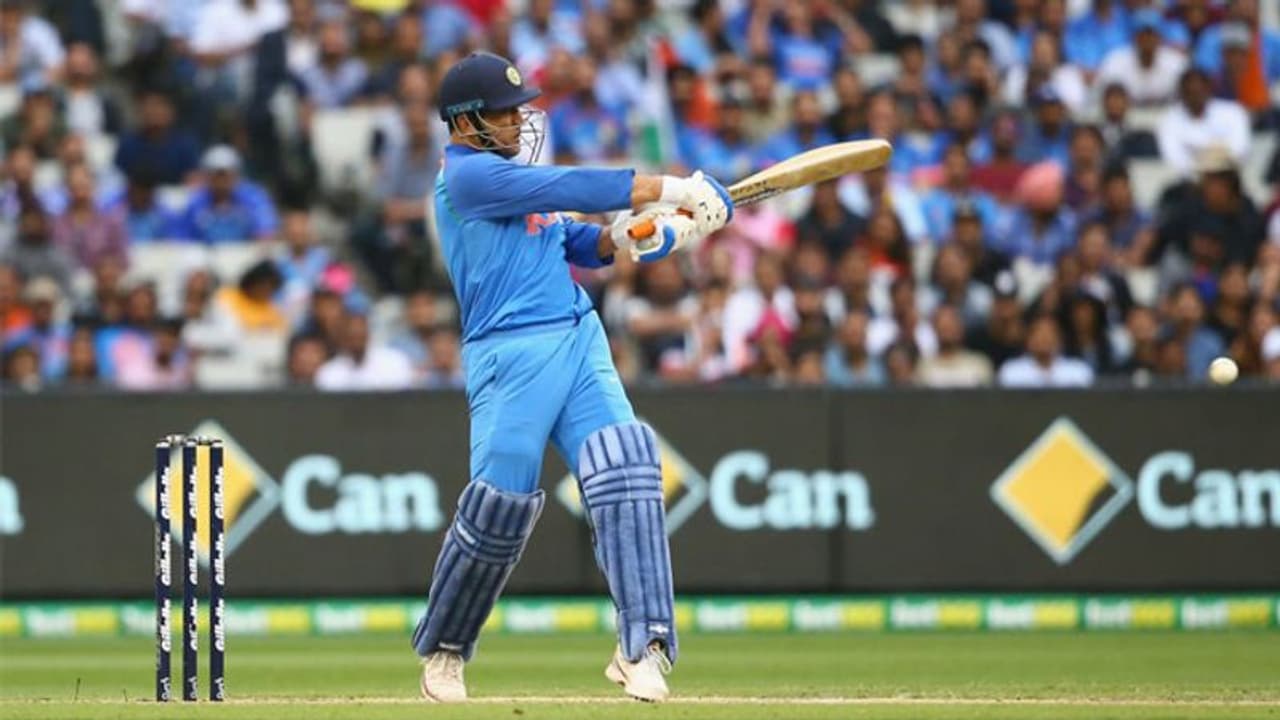 2019ರ ವಿಶ್ವಕಪ್: ಎಂ.ಎಸ್.ಧೋನಿಗೆ 4ನೇ ಕ್ರಮಾಂಕ! 2019ರ ವಿಶ್ವಕಪ್: ಎಂ.ಎಸ್.ಧೋನಿಗೆ 4ನೇ ಕ್ರಮಾಂಕ!
