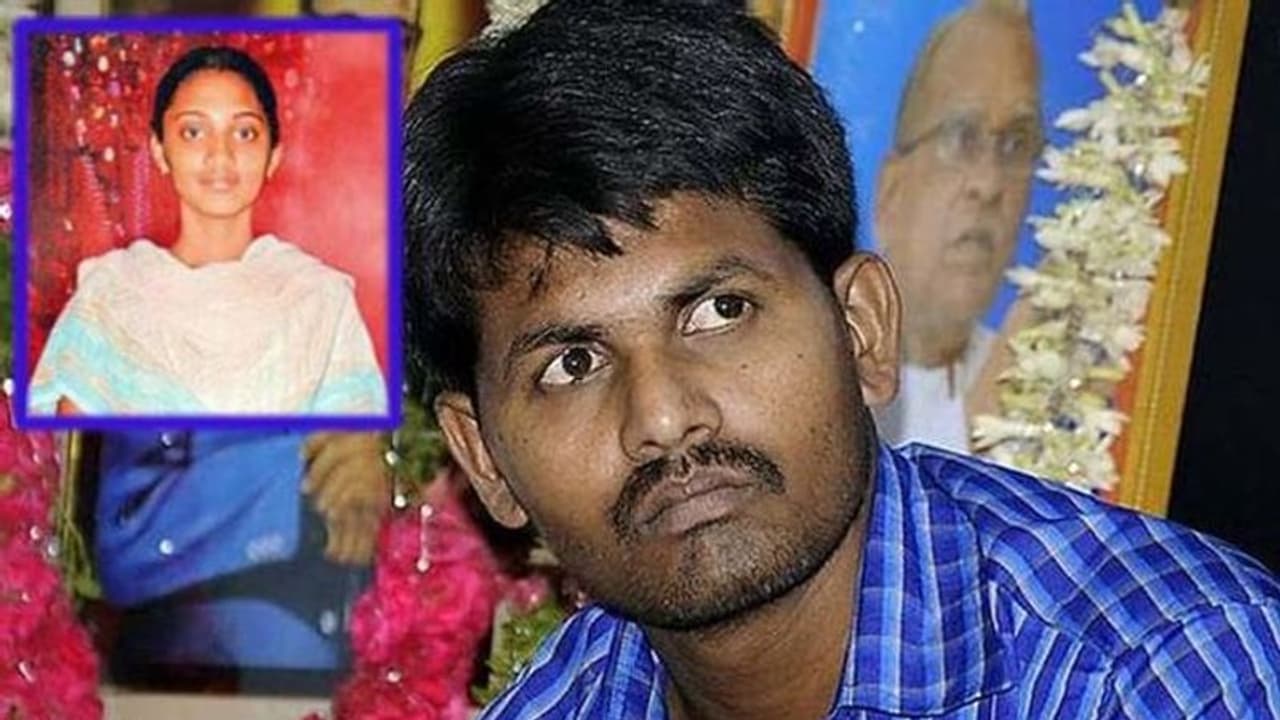 రాత్రి పూట వచ్చి తలుపులు కొడుతున్నారు: సత్యంబాబు రాత్రి పూట వచ్చి తలుపులు కొడుతున్నారు: సత్యంబాబు