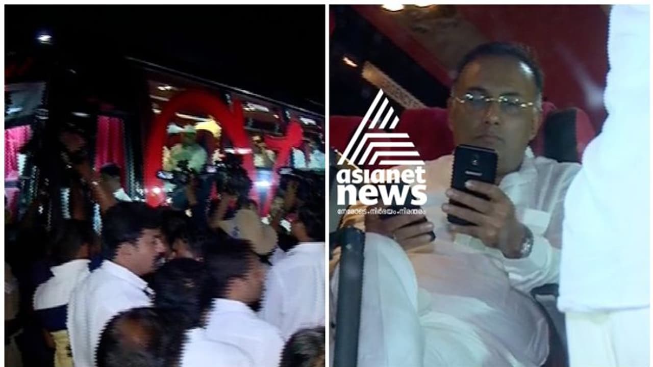 Post Congress legislature party meet, leaders take off to resort on Bengaluru outskirts Post Congress legislature party meet, leaders take off to resort on Bengaluru outskirts