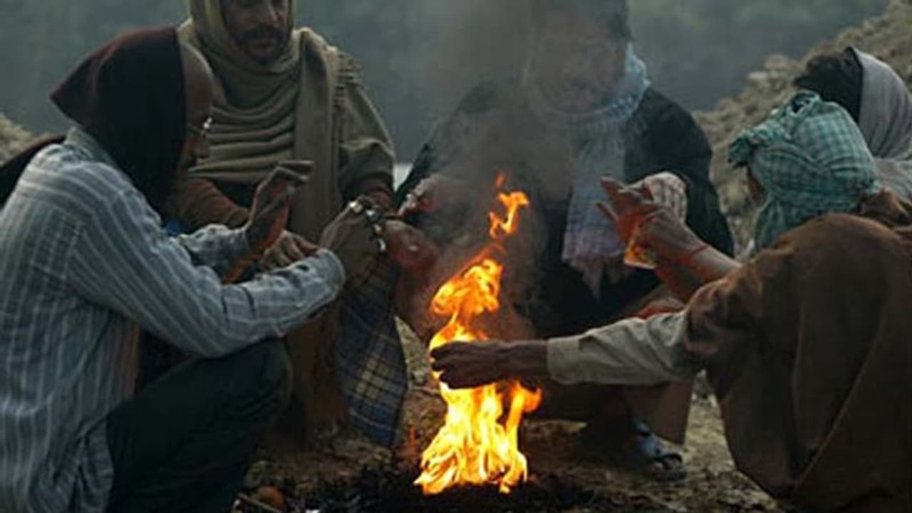 ಬೆಂಗಳೂರಿನಲ್ಲಿ ಮೋಡ ಮುಸುಕಿದ ವಾತಾವರಣ : ಹೆಚ್ಚು ಚಳಿ ಬೆಂಗಳೂರಿನಲ್ಲಿ ಮೋಡ ಮುಸುಕಿದ ವಾತಾವರಣ : ಹೆಚ್ಚು ಚಳಿ