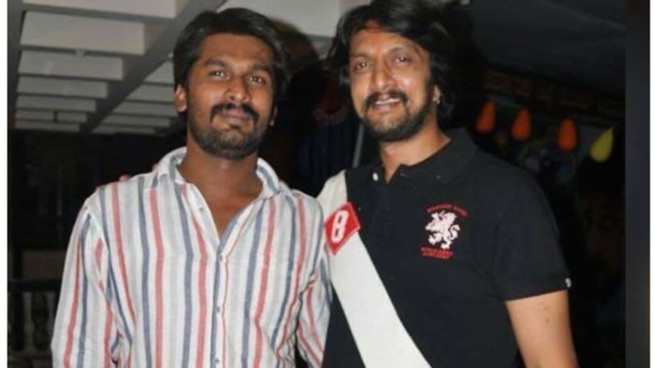 ‘ವಾರಸ್ದಾರ’ ಚಿತ್ರೀಕರಣದ ಮನೆ ಬಾಕಿ ಹಣ ಪ್ರಕರಣ : ಇಬ್ಬರ ವಿರುದ್ಧ FIR ‘ವಾರಸ್ದಾರ’ ಚಿತ್ರೀಕರಣದ ಮನೆ ಬಾಕಿ ಹಣ ಪ್ರಕರಣ : ಇಬ್ಬರ ವಿರುದ್ಧ FIR