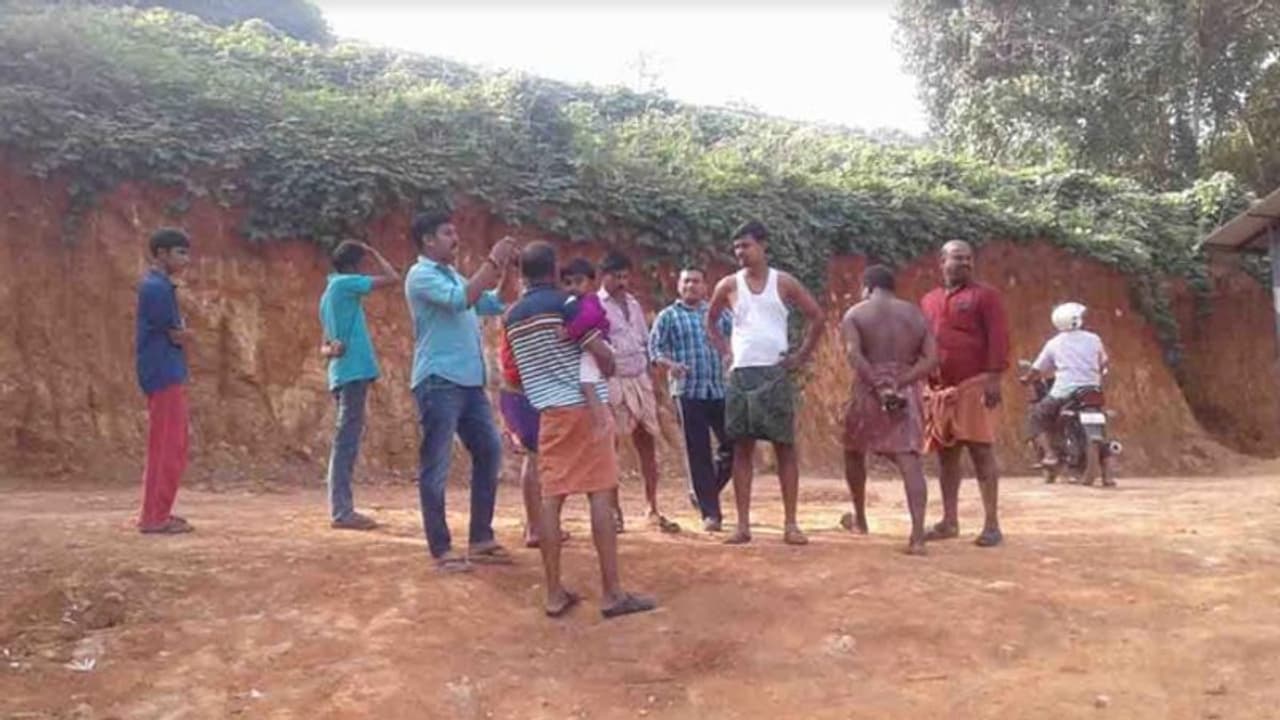 Land Contro: জমি জবরদখল মাটি মাফিয়াদের, মদত দেওয়ার অভিযোগ তৃণমূলের বিরুদ্ধে