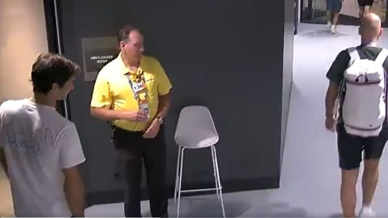 ಪ್ಲೇಯರ್ಸ್ ಲಾಂಜ್ಗೆ ತೆರಳಲು ಫೆಡರರ್ಗೆ ಪ್ರವೇಶ ನಿರಾಕರಣೆ ಮುಂದೇನಾಯ್ತು? ಪ್ಲೇಯರ್ಸ್ ಲಾಂಜ್ಗೆ ತೆರಳಲು ಫೆಡರರ್ಗೆ ಪ್ರವೇಶ ನಿರಾಕರಣೆ ಮುಂದೇನಾಯ್ತು?