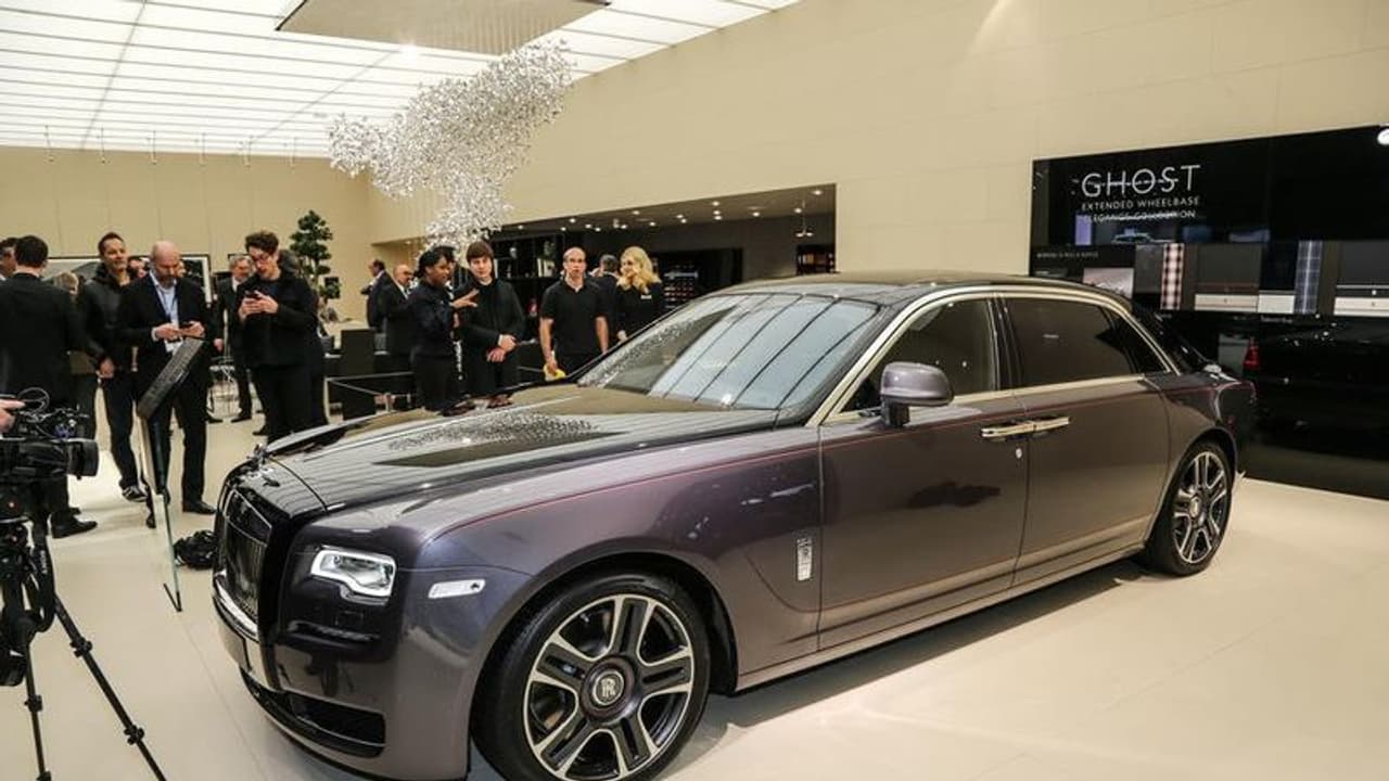 ഗോസ്റ്റിന്റെ പുത്തന് ടീസറുമായി റോള്സ് റോയ്സ് ഗോസ്റ്റിന്റെ പുത്തന് ടീസറുമായി റോള്സ് റോയ്സ്