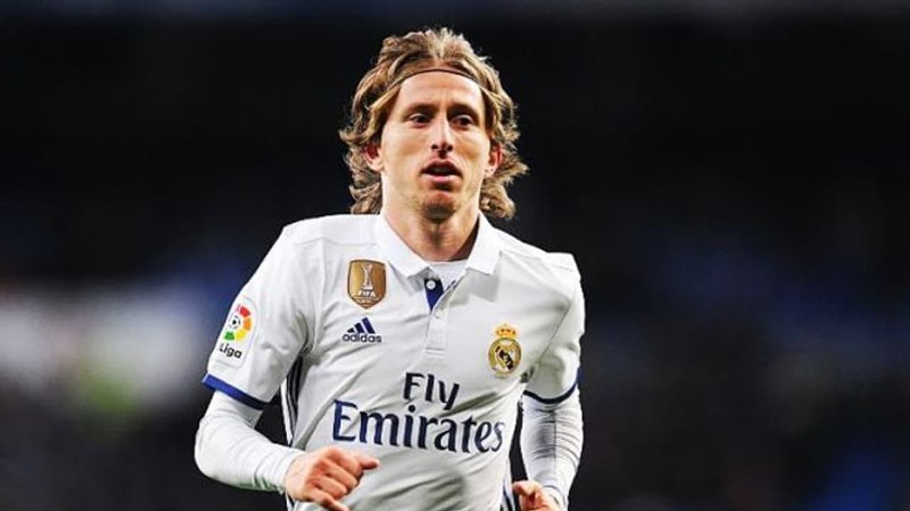 'Home sweet home': Luka Modric renews his love for Real Madrid until 2024; fans ecstatic 'Home sweet home': Luka Modric renews his love for Real Madrid until 2024; fans ecstatic
