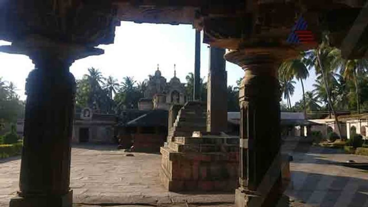 ಪಂಪನ ಬನವಾಸಿ ದೇಶದ ಮಧುಕೇಶ್ವರ ದೇಗುಲದೊಳ್....!