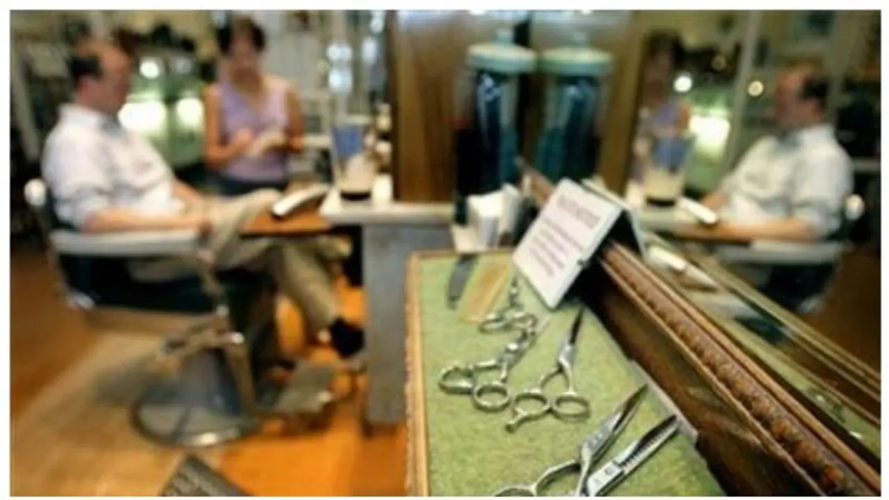 ಹಸಿರು, ಕಿತ್ತಳೆ ವಲಯಗಳಲ್ಲಿ ಸೆಲೂನ್ ಪುನಾರಂಭಕ್ಕೆ ಅಸ್ತು! ಹಸಿರು, ಕಿತ್ತಳೆ ವಲಯಗಳಲ್ಲಿ ಸೆಲೂನ್ ಪುನಾರಂಭಕ್ಕೆ ಅಸ್ತು!