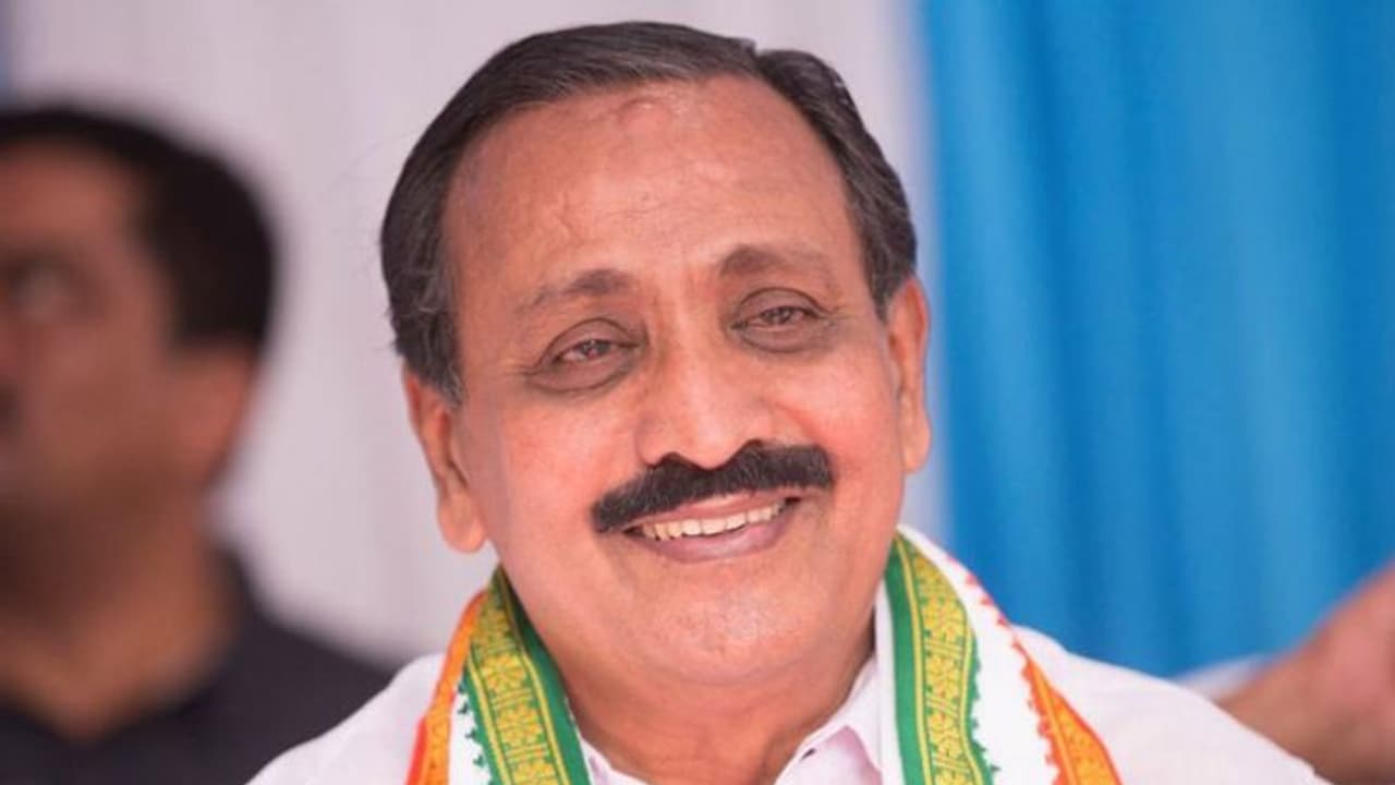 കോഴിക്കോട്ടെ യുഡിഎഫ് സ്ഥാനാർഥിയായി എംകെ രാഘവനെ പ്രഖ്യാപിച്ചു കോഴിക്കോട്ടെ യുഡിഎഫ് സ്ഥാനാർഥിയായി എംകെ രാഘവനെ പ്രഖ്യാപിച്ചു