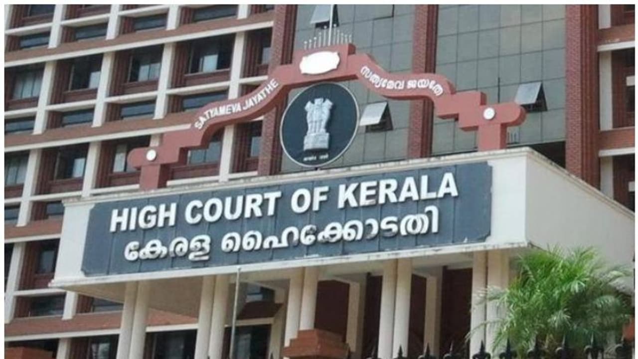 'ചെറിയ കേസുകൾക്ക് കുറ്റപത്രം വേണോ' ചോദ്യവുമായി ഹൈക്കോടതി