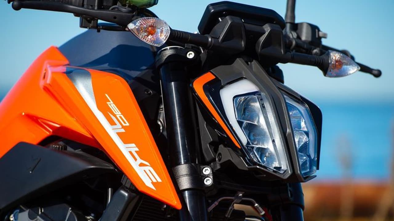 യുവാക്കള്ക്ക് ഹരമേകാന് വരുന്നൂ പുതിയൊരു ഡ്യൂക്ക് യുവാക്കള്ക്ക് ഹരമേകാന് വരുന്നൂ പുതിയൊരു ഡ്യൂക്ക്