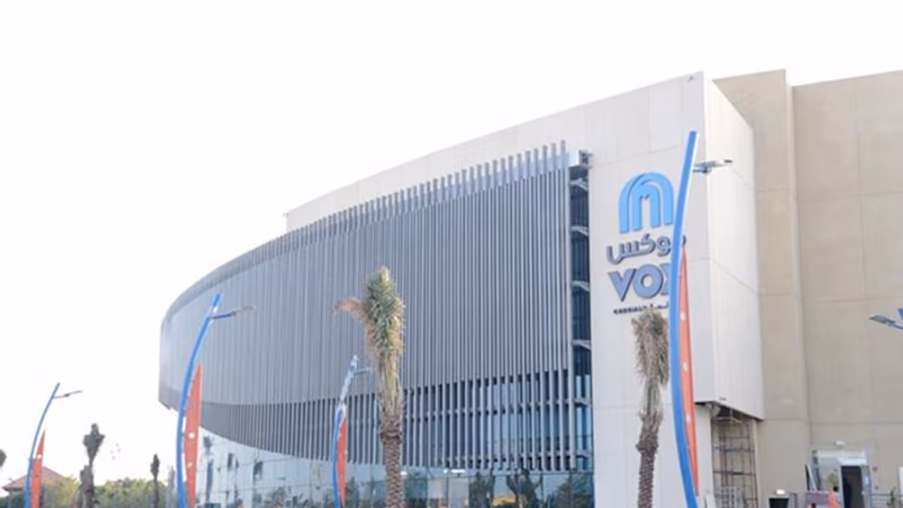 ജിദ്ദയില് ആദ്യ സിനിമാ തീയറ്റര് തിങ്കളാഴ്ച പ്രവര്ത്തനം തുടങ്ങും ജിദ്ദയില് ആദ്യ സിനിമാ തീയറ്റര് തിങ്കളാഴ്ച പ്രവര്ത്തനം തുടങ്ങും