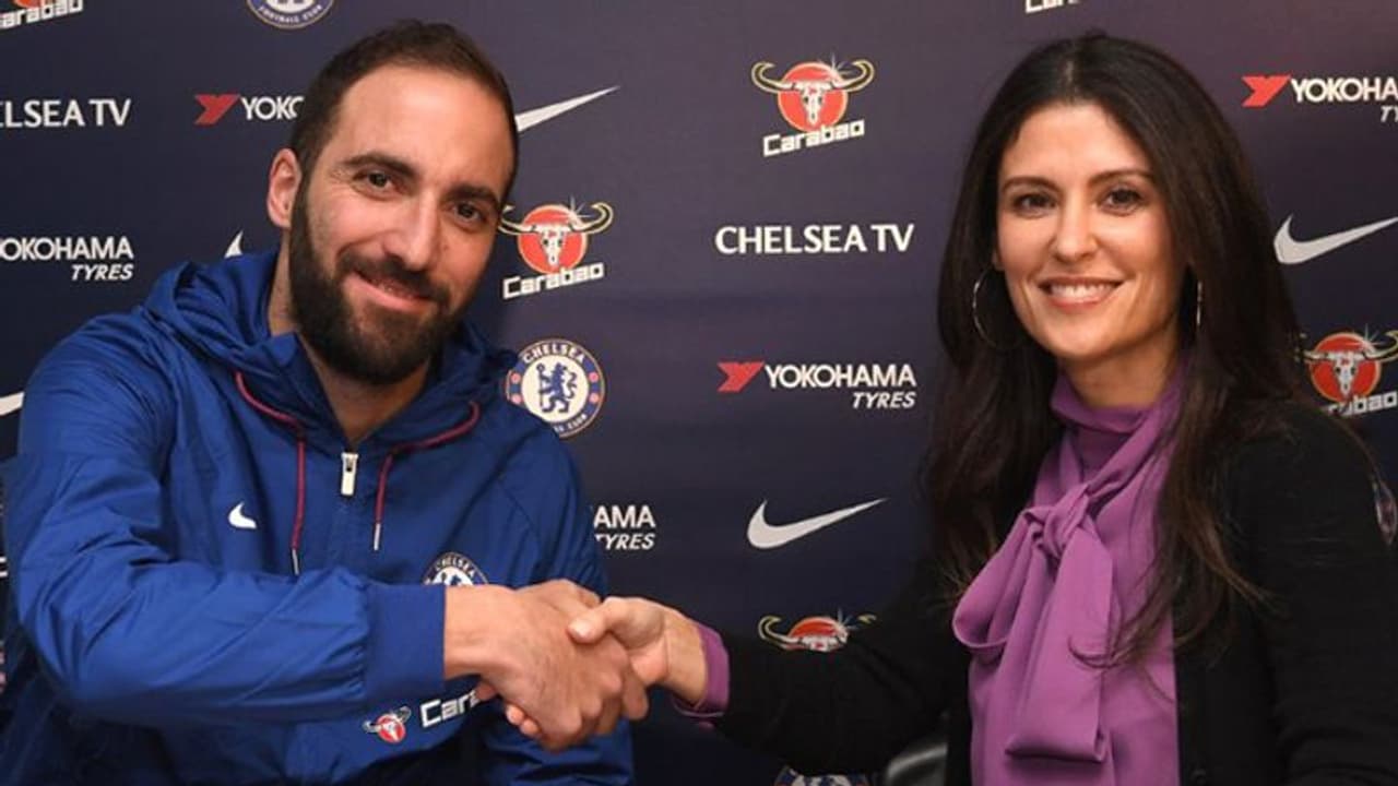 സാറിയുടെ ആഗ്രഹം പോലെ സംഭവിച്ചു; ഹിഗ്വയ്ന് ചെല്സിയില് സാറിയുടെ ആഗ്രഹം പോലെ സംഭവിച്ചു; ഹിഗ്വയ്ന് ചെല്സിയില്