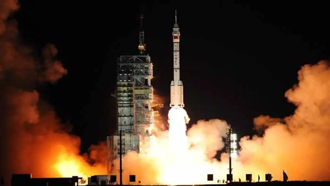 ఇస్రోకి మరో సక్సెస్: పీఎస్ఎల్వీసీ 46 ప్రయోగం విజయవంతం ఇస్రోకి మరో సక్సెస్: పీఎస్ఎల్వీసీ 46 ప్రయోగం విజయవంతం