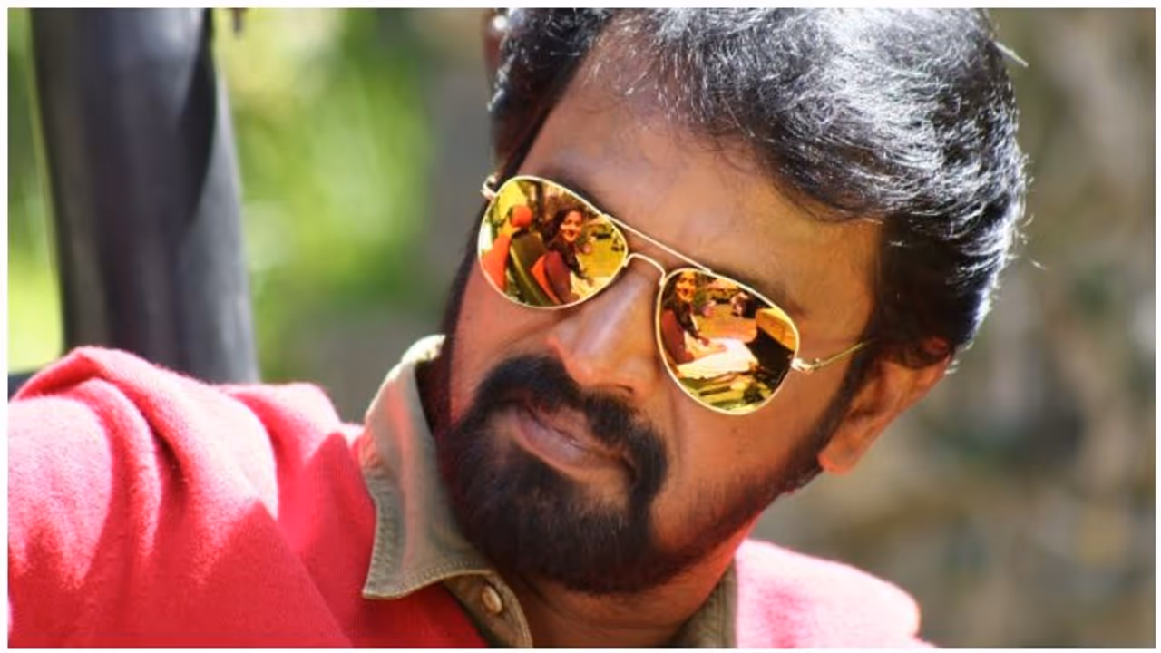 பிக்பாஸ் சேரனின் புதிய முயற்சியாக உருவாகும் 'Wall Poster "! குவியும் வாழ்த்துக்கள்!