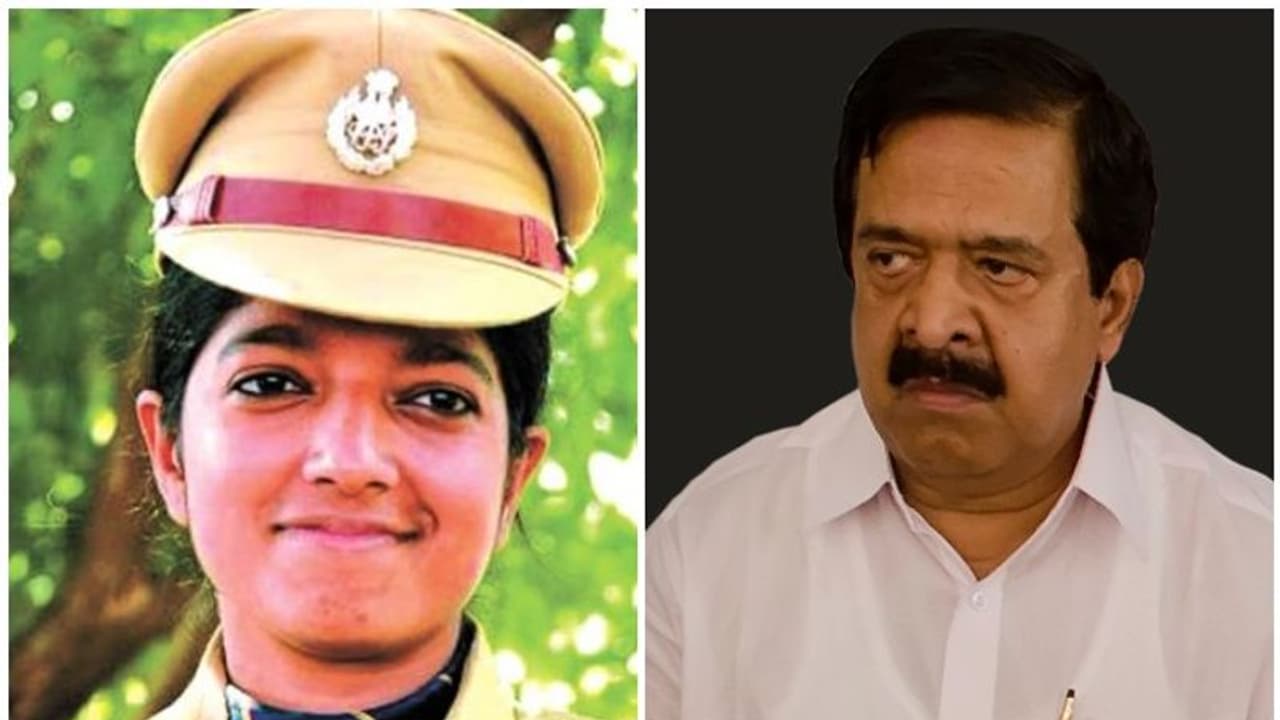 ചൈത്ര ചെയ്തത് ശരി; സ‍ർക്കാർ നടപടി മനോവീര്യം തക‍ർക്കുമെന്ന് ചെന്നിത്തല