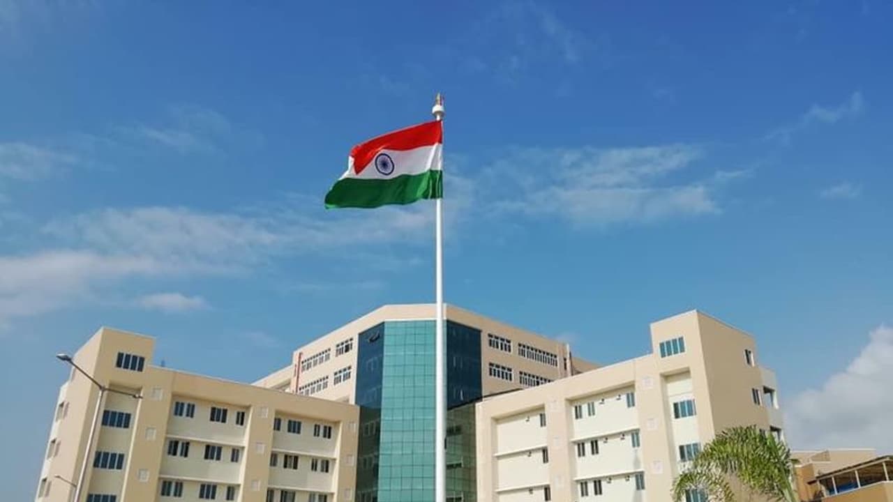 பாளையங்கோட்டை மல்டி ஸ்பெஷாலிட்டி மருத்துவமனை…. மதுரையில் இருந்து திறந்து வைக்கிறார் பிரதமர்…. பாளையங்கோட்டை மல்டி ஸ்பெஷாலிட்டி மருத்துவமனை…. மதுரையில் இருந்து திறந்து வைக்கிறார் பிரதமர்….