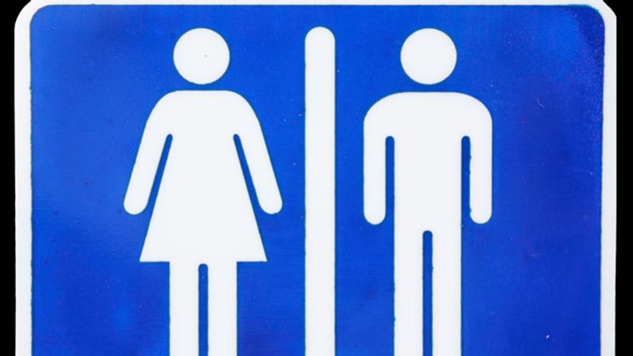 ಬಯಲು ಶೌಚಕ್ಕೆ ಹೋದ್ರೆ ರೇಷನ್ ಕಟ್ ! ಬಯಲು ಶೌಚಕ್ಕೆ ಹೋದ್ರೆ ರೇಷನ್ ಕಟ್ !