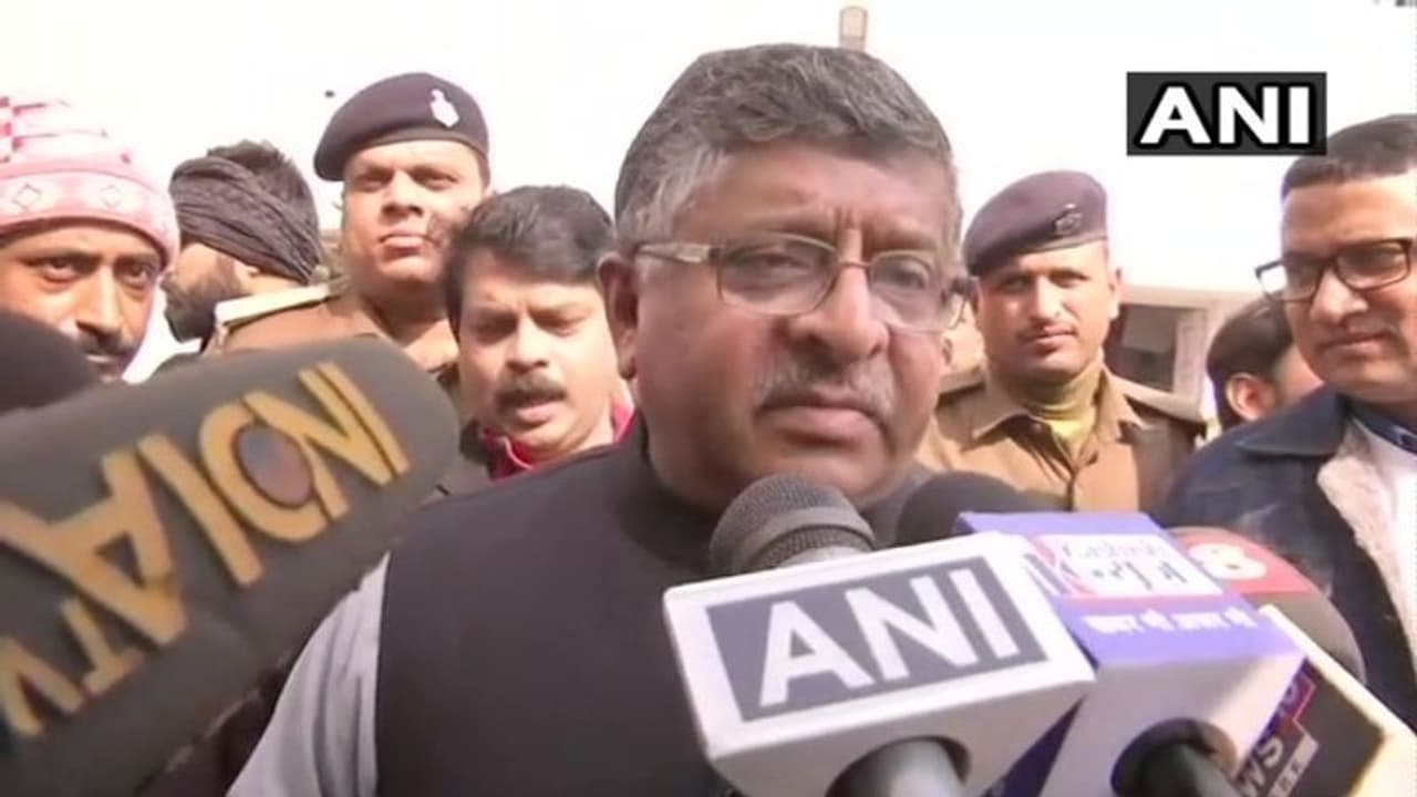 ഷഹീൻബാഗിലെ പ്രതിഷേധക്കാരുമായി കൂടിക്കാഴ്ചയ്ക്ക് സർക്കാർ തയ്യാറാണെന്ന് നിയമമന്ത്രി രവിശങ്കർ പ്രസാദ് ഷഹീൻബാഗിലെ പ്രതിഷേധക്കാരുമായി കൂടിക്കാഴ്ചയ്ക്ക് സർക്കാർ തയ്യാറാണെന്ന് നിയമമന്ത്രി രവിശങ്കർ പ്രസാദ്