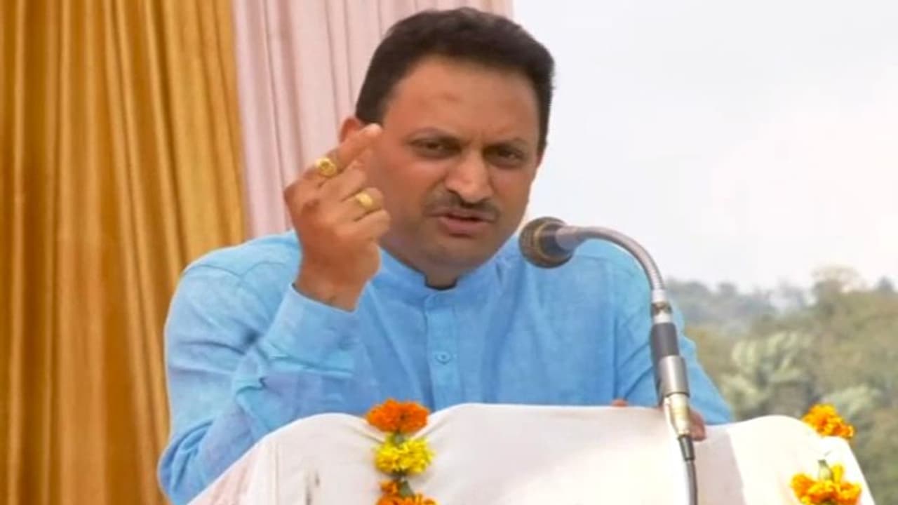 ಅಯೋಧ್ಯೆ ಬೇಕಾ? ಅನಂತ್ಕುಮಾರ್ ಹೆಗಡೆಗೆ ಬೆದರಿಕೆ ಕರೆ ಅಯೋಧ್ಯೆ ಬೇಕಾ? ಅನಂತ್ಕುಮಾರ್ ಹೆಗಡೆಗೆ ಬೆದರಿಕೆ ಕರೆ