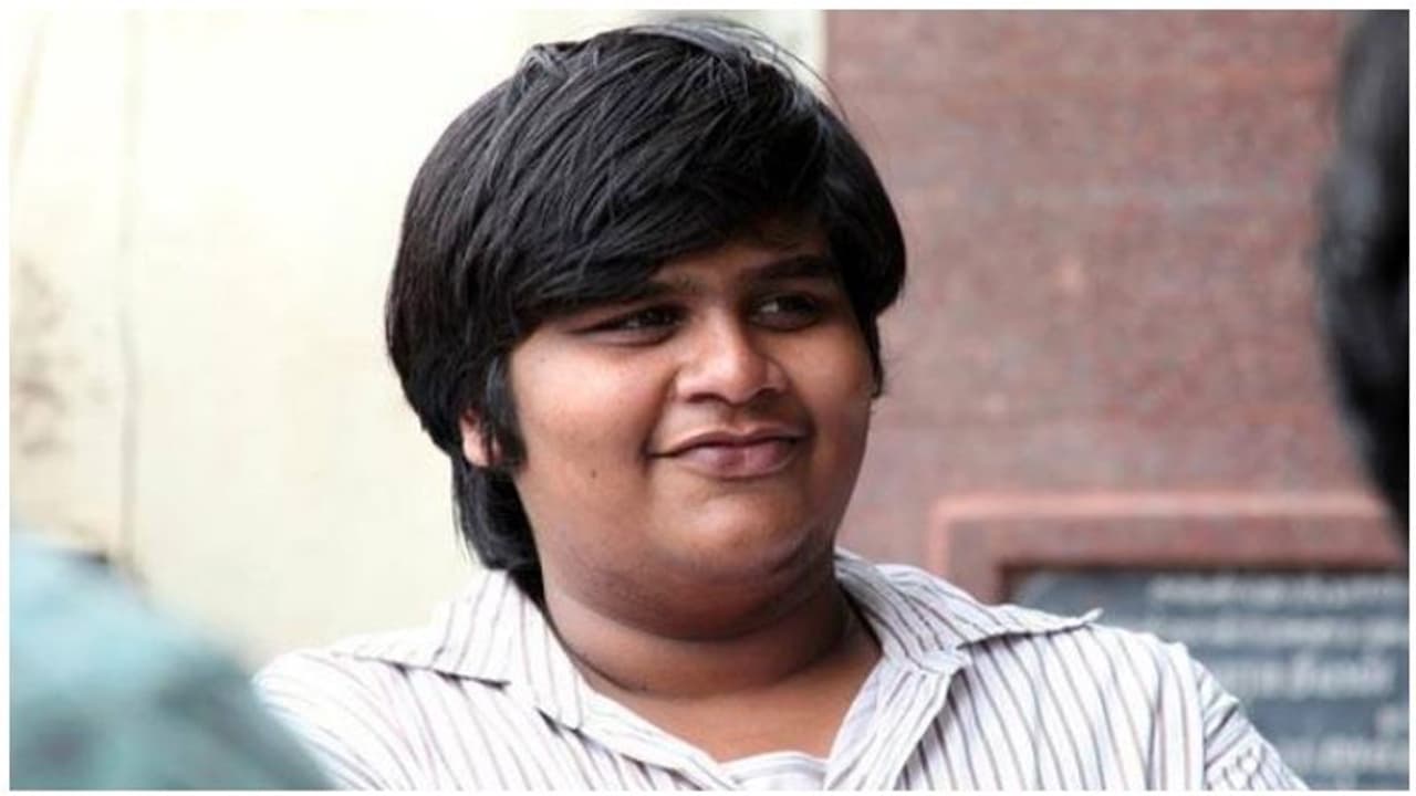 விக்ரம் துருவ் நடிக்கும் படத்திற்கான லொகேஷனை உறுதி செய்த கார்த்தி சுப்புராஜ்..!