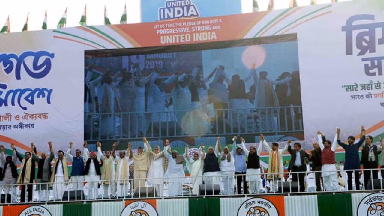 Mahagathbandhan of corrupt? Mayawati to Mamata, list of leaders under investigation Mahagathbandhan of corrupt? Mayawati to Mamata, list of leaders under investigation