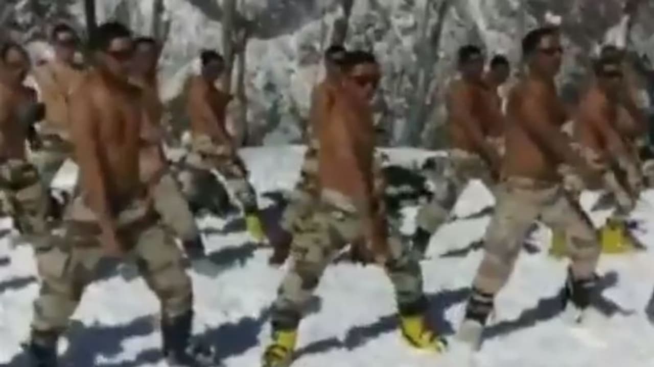 'ഇത് രാജ്യത്തിനായി'; കൊടും തണുപ്പിലും പരിശീലനം നടത്തി ഇന്തോ ടിബറ്റന് പൊലീസ്; വീഡിയോ 'ഇത് രാജ്യത്തിനായി'; കൊടും തണുപ്പിലും പരിശീലനം നടത്തി ഇന്തോ ടിബറ്റന് പൊലീസ്; വീഡിയോ