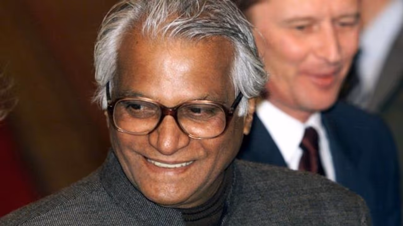 'Visionary' George Fernandes recalled fondly by former comrades