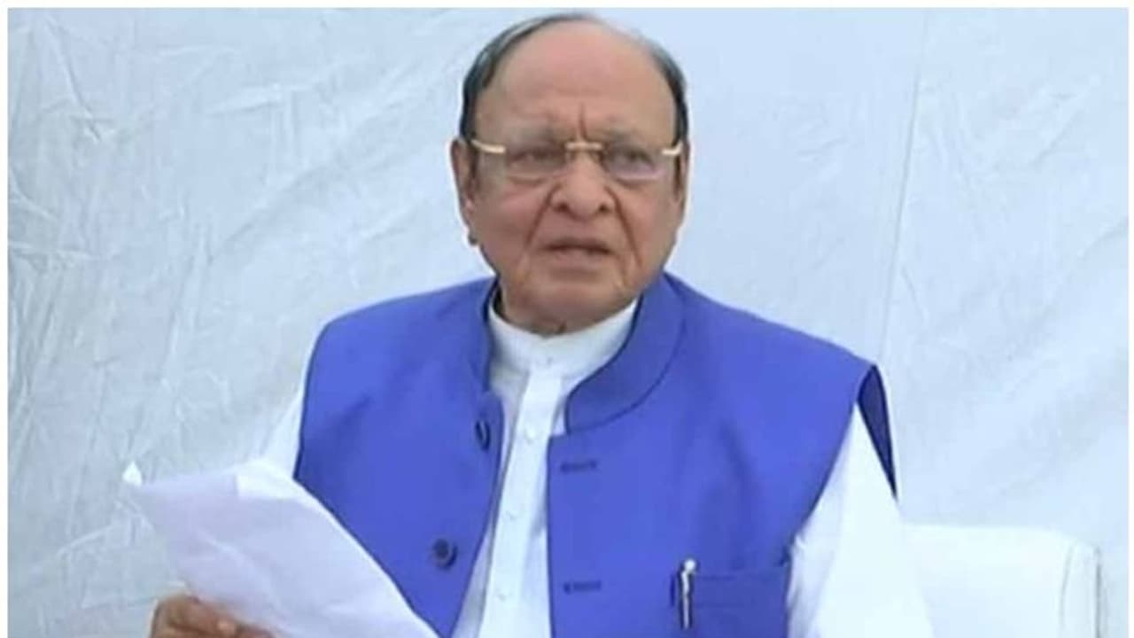 ഗുജറാത്ത് മുൻ മുഖ്യമന്ത്രി ശങ്കർസിംഗ് വഘേലയ്ക്ക് കോവിഡ് ഗുജറാത്ത് മുൻ മുഖ്യമന്ത്രി ശങ്കർസിംഗ് വഘേലയ്ക്ക് കോവിഡ്