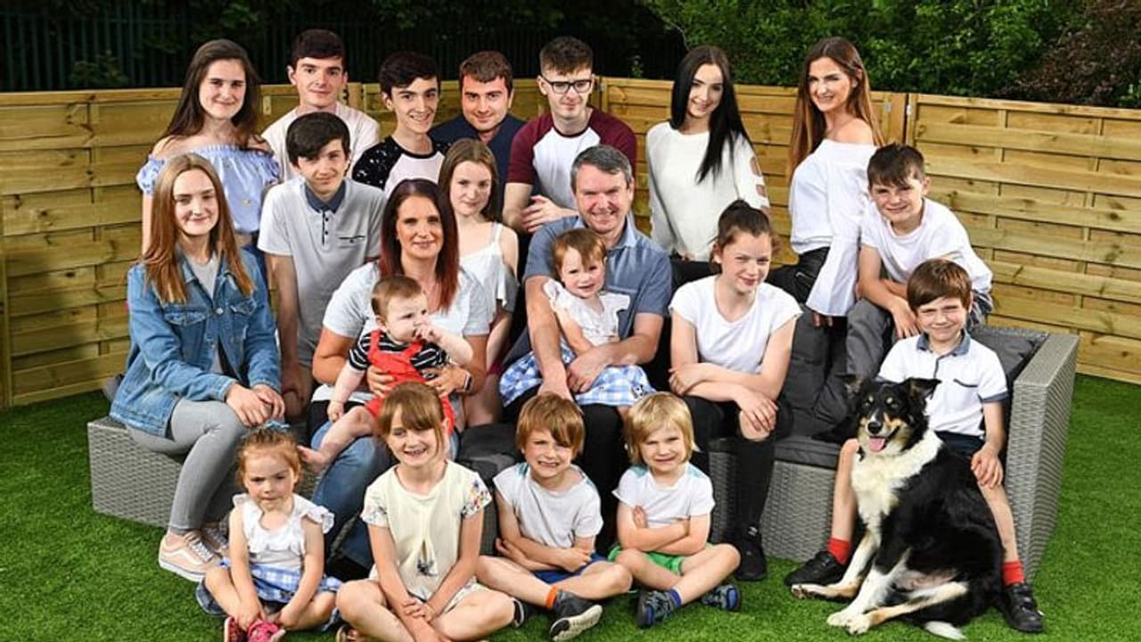 குழந்தைகள் பெற்றெடுத்தே பிரபலம்... இங்கிலாந்தில் ஒரு மெகா குடும்பம்..! குழந்தைகள் பெற்றெடுத்தே பிரபலம்... இங்கிலாந்தில் ஒரு மெகா குடும்பம்..!