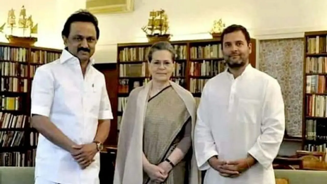 சோனியா காந்தி தாயார் மறைவு..! தமிழக முதல்வர் மு.க.ஸ்டாலின் இரங்கல் சோனியா காந்தி தாயார் மறைவு..! தமிழக முதல்வர் மு.க.ஸ்டாலின் இரங்கல்