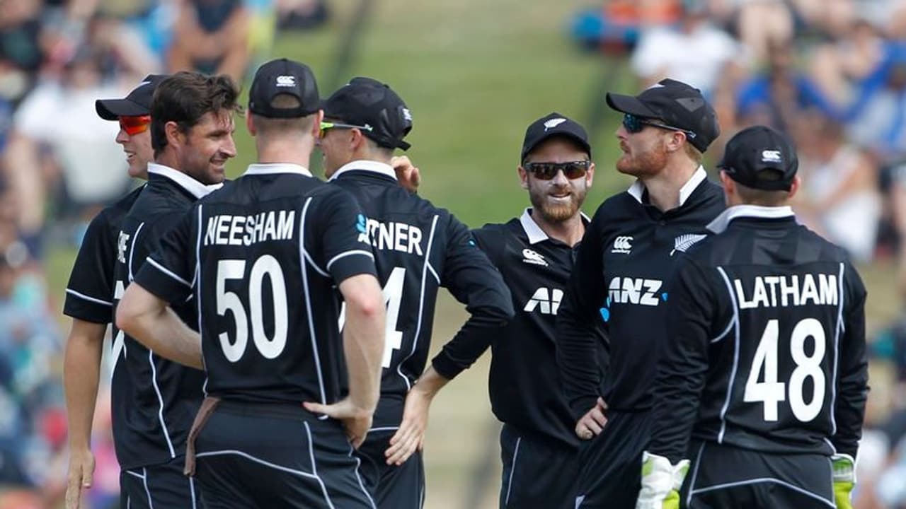 ಇಂಡೋ ಕಿವೀಸ್ ಏಕದಿನ: ಟೀಂ ಇಂಡಿಯಾ 92 ರನ್‌ಗೆ ಆಲೌಟ್ !