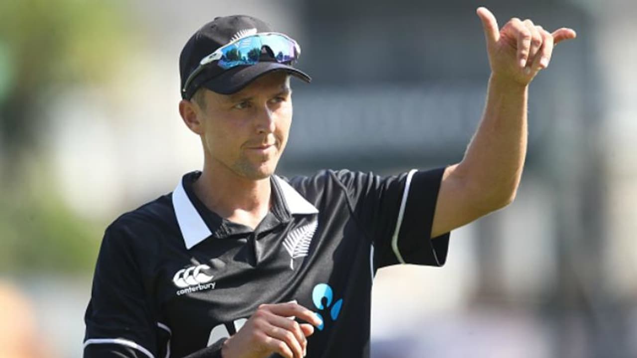 Hamilton ODI: Kohli less India crumble for 92; Boult stars in New Zealand win