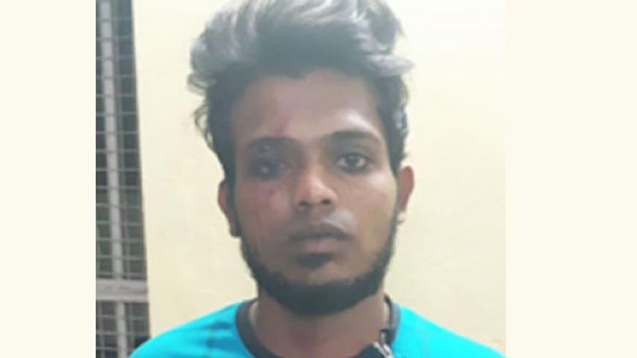 கல்லூரி மாணவி மீது காதல்... போட்டிக்கு வந்த மாணவனை போட்டுத்தள்ளிய கொடூரம்..! கல்லூரி மாணவி மீது காதல்... போட்டிக்கு வந்த மாணவனை போட்டுத்தள்ளிய கொடூரம்..!