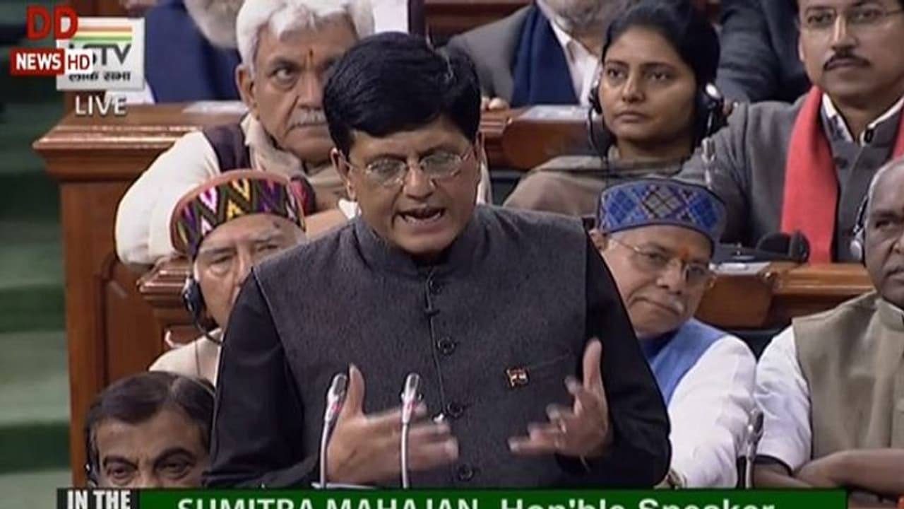 ಲೋಕಸಭೆಯಲ್ಲಿ ಬಜೆಟ್ ಮಂಡನೆ ಆರಂಭ: 5 ವರ್ಷದ ರಿಪೋರ್ಟ್ ಬಿಚ್ಚಿಟ್ಟ FM! ಲೋಕಸಭೆಯಲ್ಲಿ ಬಜೆಟ್ ಮಂಡನೆ ಆರಂಭ: 5 ವರ್ಷದ ರಿಪೋರ್ಟ್ ಬಿಚ್ಚಿಟ್ಟ FM!