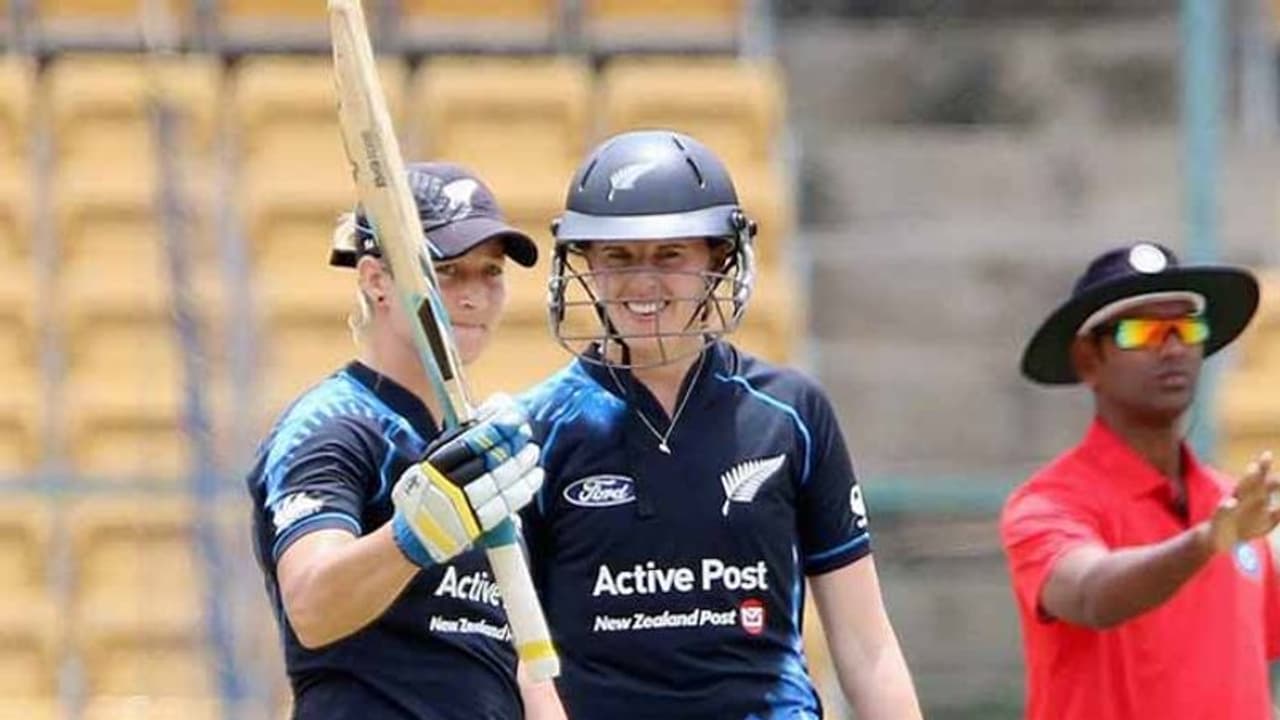 కివీస్తో చివరి వన్డే: మిథాలీ సేన ఓటమి, సిరీస్ మనదే కివీస్తో చివరి వన్డే: మిథాలీ సేన ఓటమి, సిరీస్ మనదే