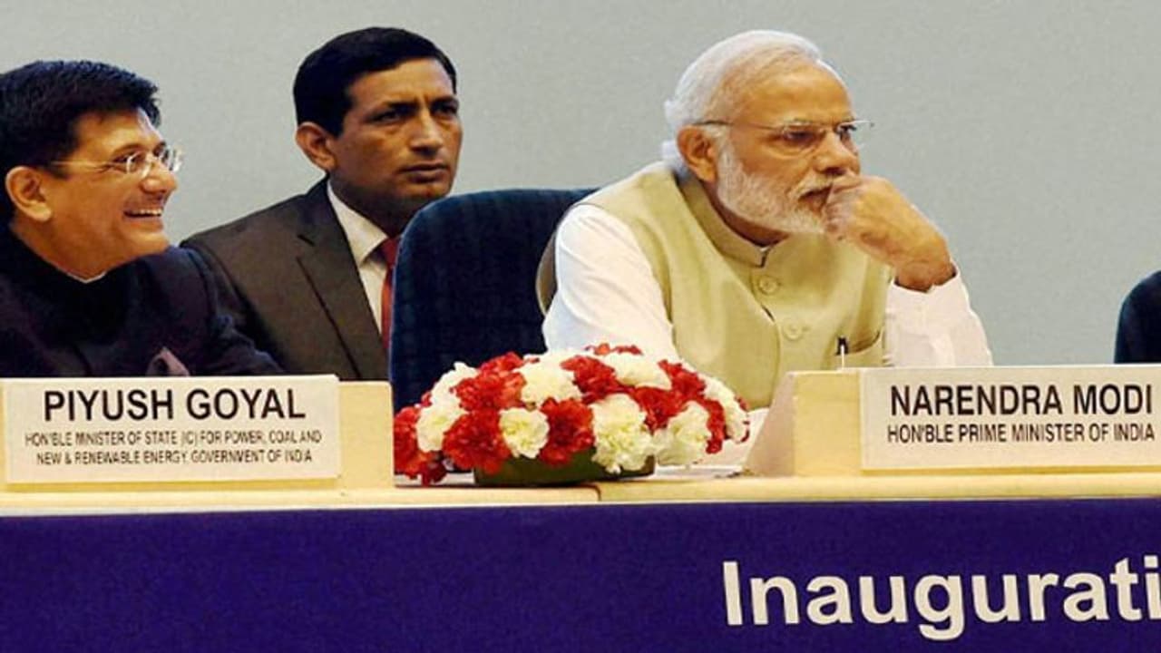 മോദി സര്ക്കാരിന്റെ 'മെഗാ' പെന്ഷന് പദ്ധതിയെ അടുത്തറിയാം മോദി സര്ക്കാരിന്റെ 'മെഗാ' പെന്ഷന് പദ്ധതിയെ അടുത്തറിയാം