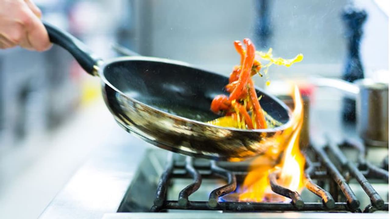 ಮೈಸೂರು ದಸರಾದಲ್ಲಿ ದಂಪತಿಗಳಿಂದ ಪಾಕೋತ್ಸವ