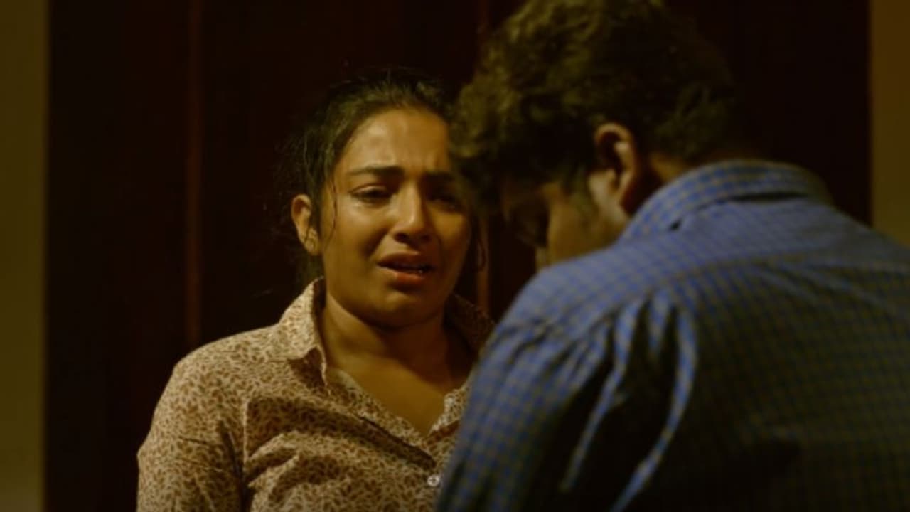 കണ്ണു നനയിപ്പിക്കാന് രജിഷയും ജോജുവും; ജൂണിന്റെ ആദ്യ ട്രെയിലര് എത്തി കണ്ണു നനയിപ്പിക്കാന് രജിഷയും ജോജുവും; ജൂണിന്റെ ആദ്യ ട്രെയിലര് എത്തി