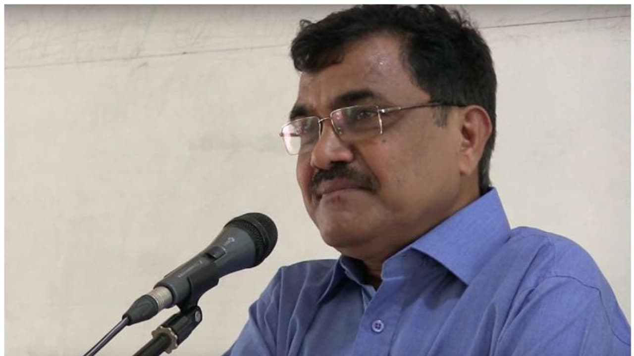 భీమా కోరేగావ్ కేసు.. మాజీ ప్రొఫెసర్ ఆనంద్ తెల్తుంబ్డేకు బెయిల్ మంజూరు చేసిన బొంబాయి హైకోర్టు భీమా కోరేగావ్ కేసు.. మాజీ ప్రొఫెసర్ ఆనంద్ తెల్తుంబ్డేకు బెయిల్ మంజూరు చేసిన బొంబాయి హైకోర్టు