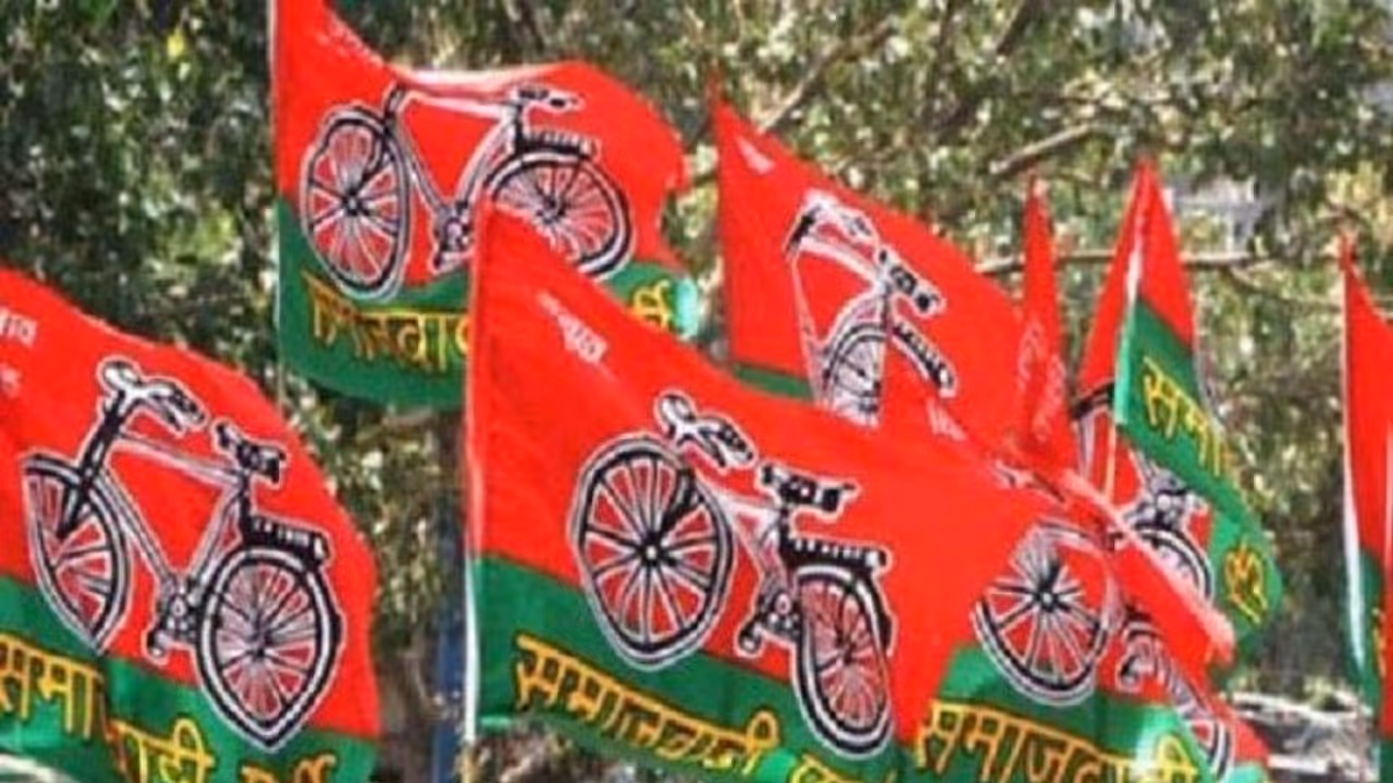 अग्निपथ स्कीम के प्रदर्शनकारियों का सपा कनेक्शन आया सामने, गाड़ी पर लगा था झंड़ा