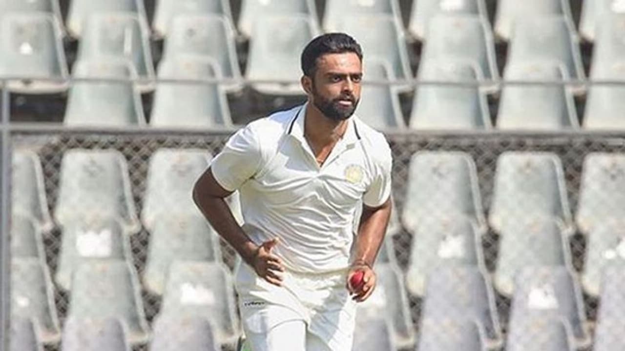 ರಣಜಿ ಫೈನಲ್: ಸೌರಾಷ್ಟ್ರಕ್ಕೆ ವಿದರ್ಭ ತಿರುಗೇಟು ರಣಜಿ ಫೈನಲ್: ಸೌರಾಷ್ಟ್ರಕ್ಕೆ ವಿದರ್ಭ ತಿರುಗೇಟು