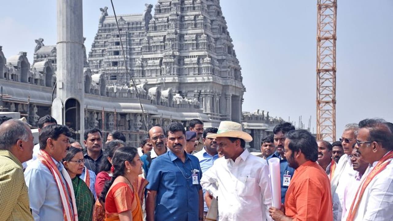 యాదాద్రి పనులు మరింత వేగవంతం: కేసీఆర్ యాదాద్రి పనులు మరింత వేగవంతం: కేసీఆర్