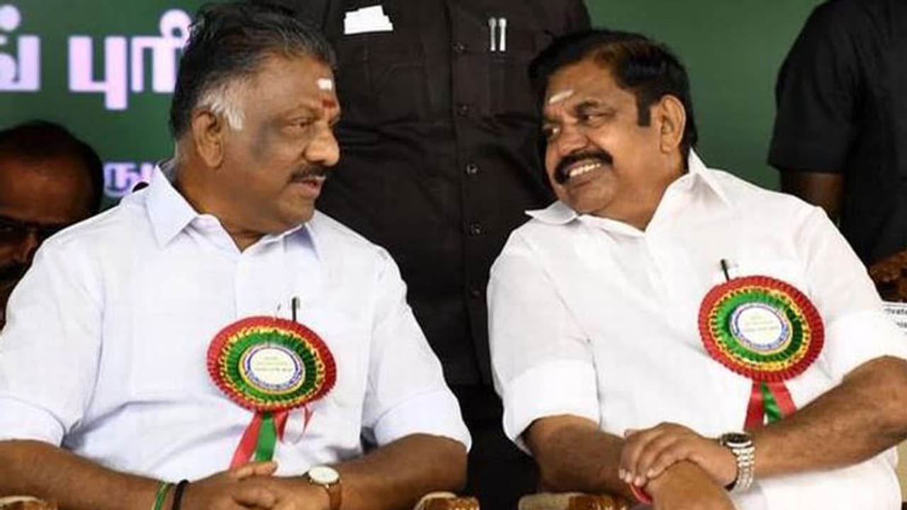 அதிமுகவில் வேட்பாளர்களை தேர்வு செய்ய புதிய திட்டம்... அதிருப்தியை சமாளிக்க எடப்பாடி அதிரடி வியூகம்! அதிமுகவில் வேட்பாளர்களை தேர்வு செய்ய புதிய திட்டம்... அதிருப்தியை சமாளிக்க எடப்பாடி அதிரடி வியூகம்!